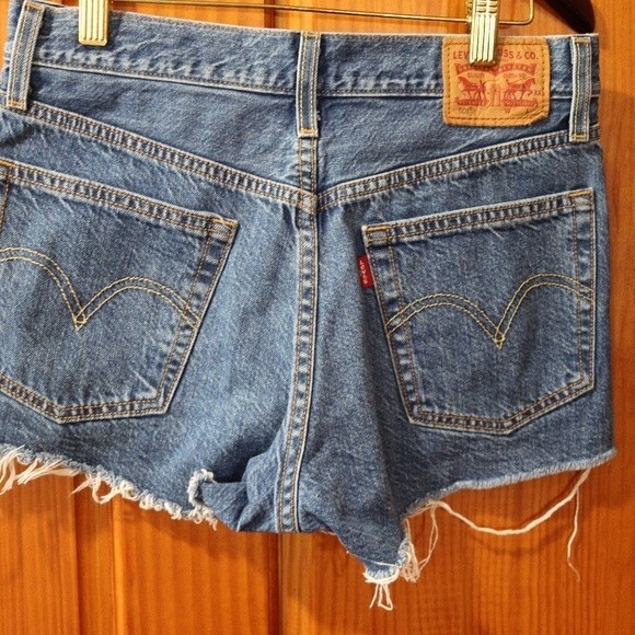 Levi’s 501 Y2K Cutoff Jean Shorts Raw Hem Festival Vintage Size 26 - Picture 5 of 16